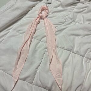 new uplifting flow scrunchie